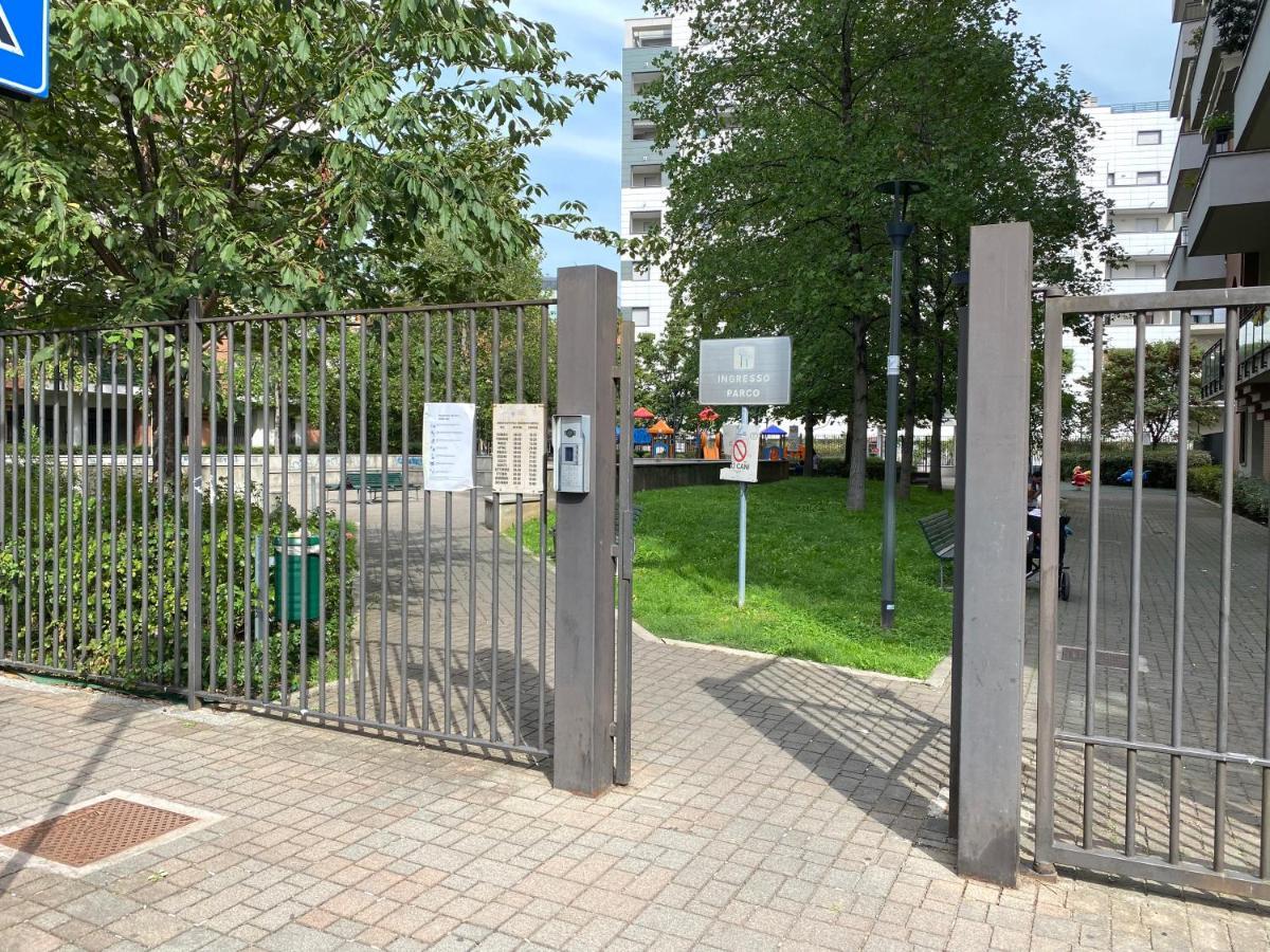 Sulla Metro 3 Gialla Maciachini Apartamento