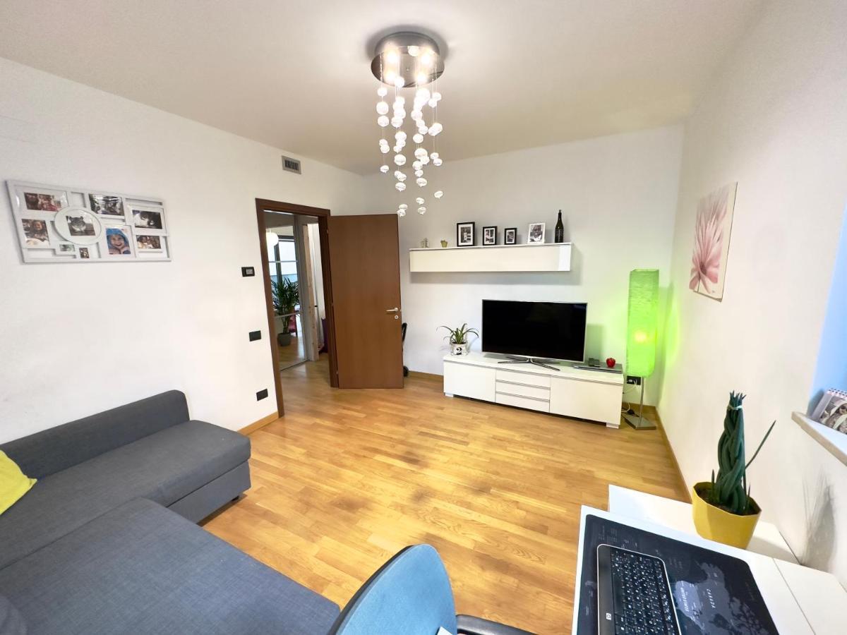 Apartamento Sulla Metro 3 Gialla Maciachini *